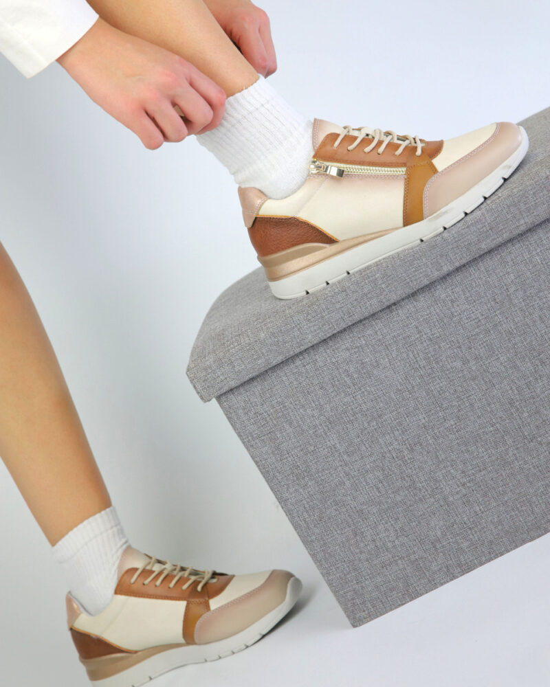 Comfort Sneakers - Ταμπά - Image 5