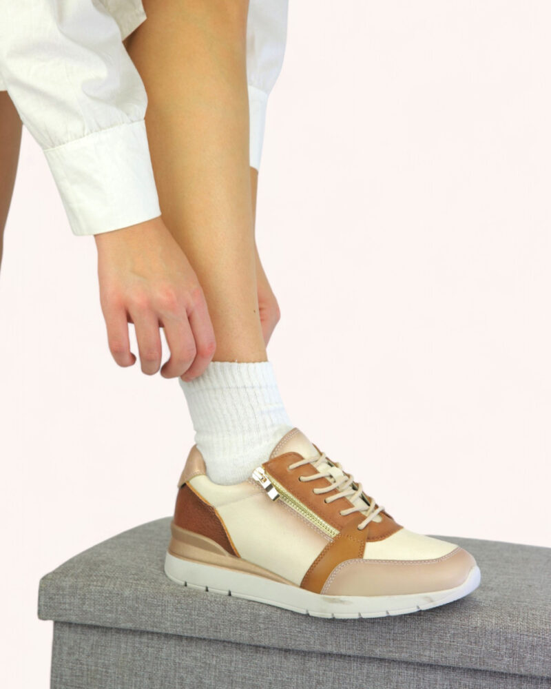Comfort Sneakers - Ταμπά