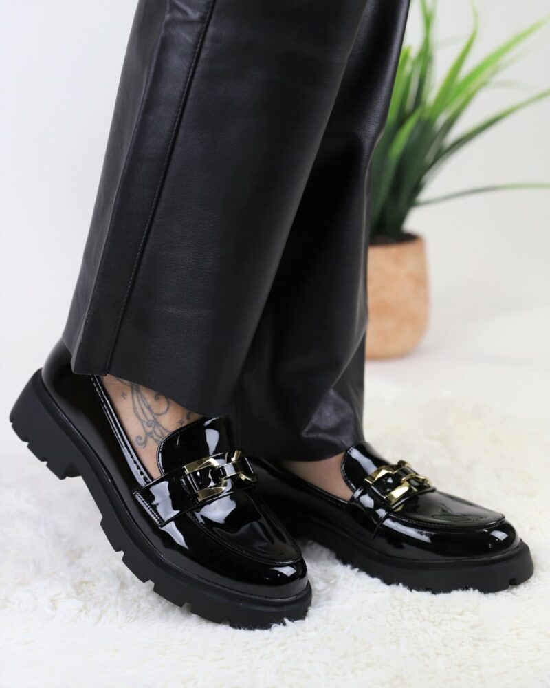 Loafers Λουστρίνι με Τρακτερωτή Σόλα - Μαύρο - Image 4